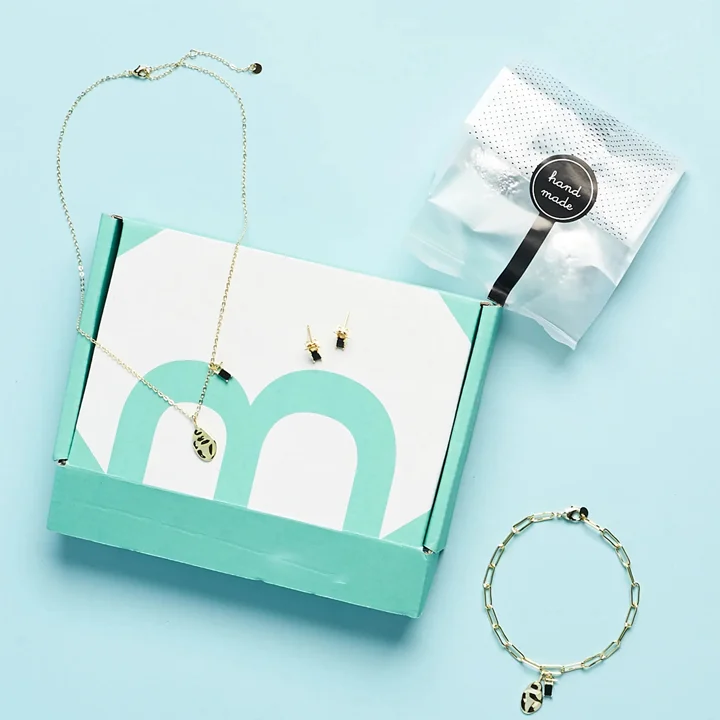 Premium Quality Jewelry Subscription Boxes